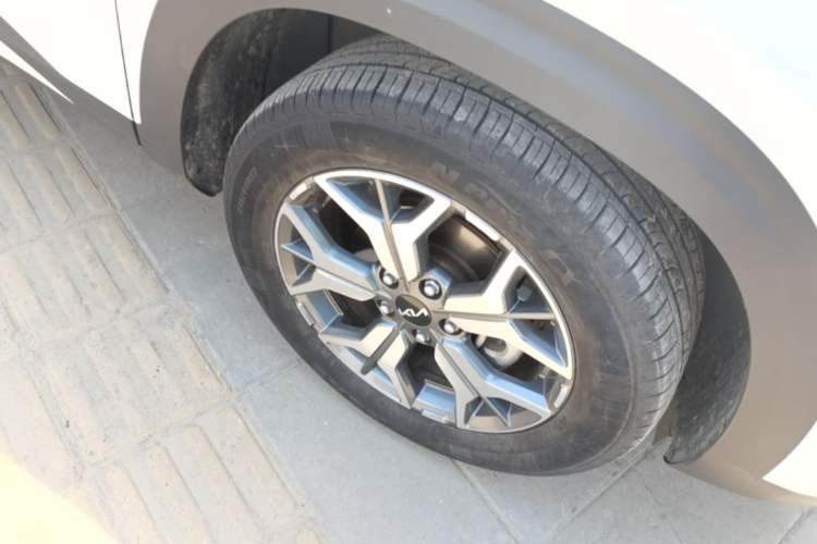 Used Kia KX3 2021 1.5L CVT Trend Edition Exterior 7