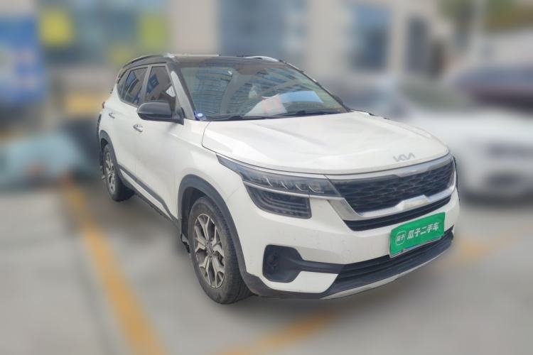 Used Kia KX3 2021 1.5L CVT Trend Edition Front Right 45 Deg
