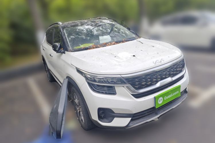 Used Kia KX3 2021 1.5L CVT Trend Edition Front Right 45 Deg