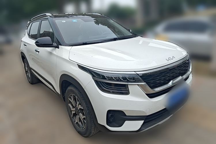 Used Kia KX3 2021 1.5L CVT Trend Edition Front Right 45 Deg