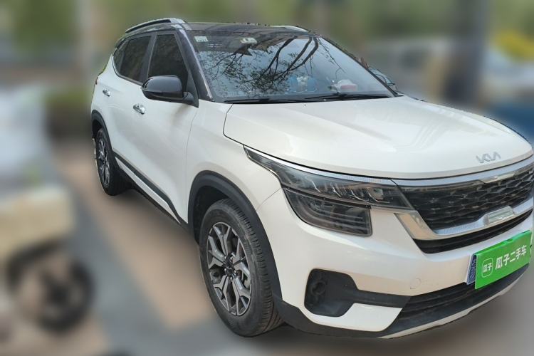 Used Kia KX3 2021 1.5L CVT Trend Edition Front Right 45 Deg