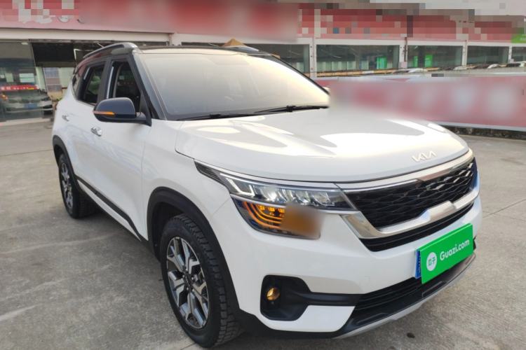 Used Kia KX3 2021 1.5L CVT Trend Edition Front Right 45 Deg