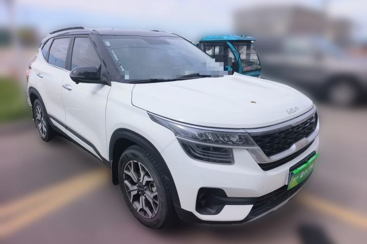 Used Kia KX3 2021 1.5L CVT Trend Edition Front Right 45 Deg