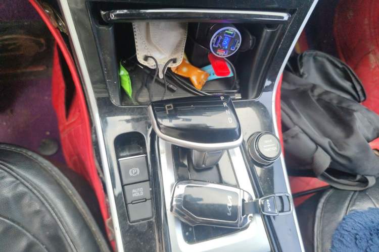 Used Kia KX3 2021 1.5L CVT Trend Edition Gear Lever