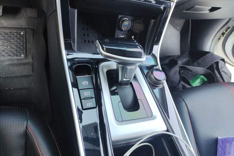 Used Kia KX3 2021 1.5L CVT All-Around Edition Gear Lever