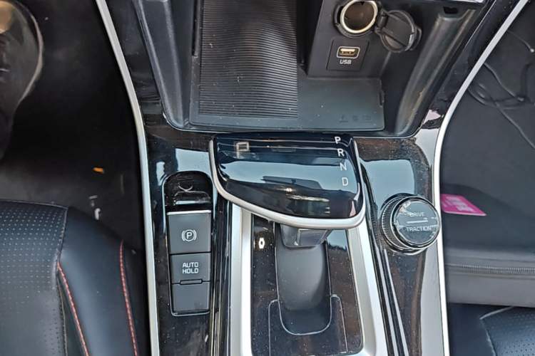 Used Kia KX3 2021 1.5L CVT Trend Edition Gear Lever