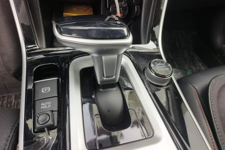 Used Kia KX3 2021 1.5L CVT Trend Edition Gear Lever