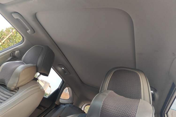Used Kia KX3 2021 1.5L CVT Trend Edition Headliner