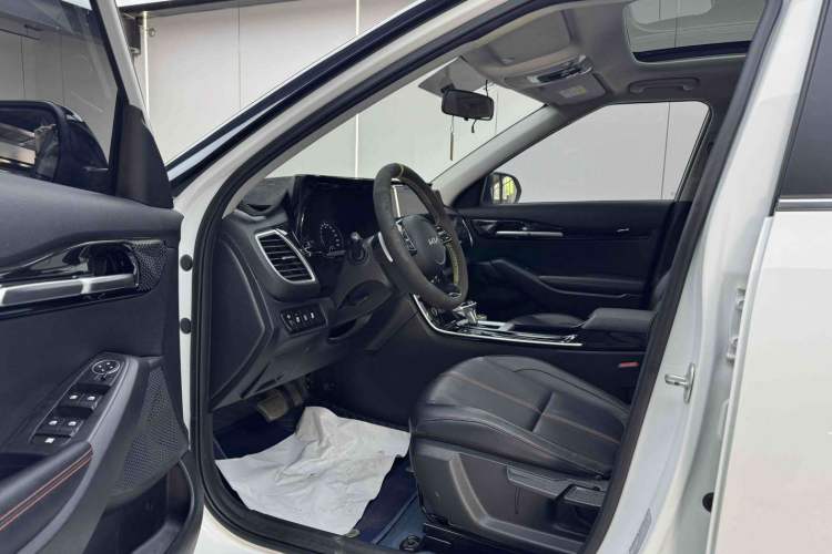 Used Kia KX3 2021 1.5L CVT Trend Edition Headliner