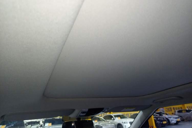 Used Kia KX3 2021 1.5L CVT Trend Edition Headliner