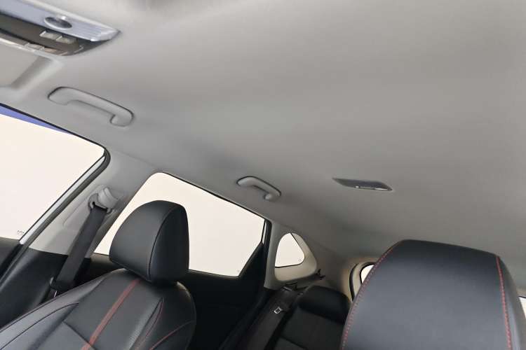 Used Kia KX3 2021 1.5L CVT Comfort Edition Headliner