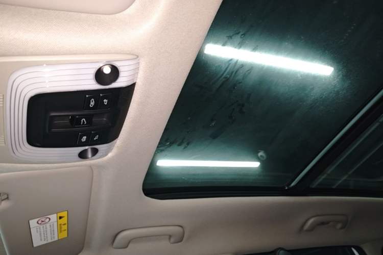 Used Kia KX3 2021 1.5L CVT Trend Edition Headliner