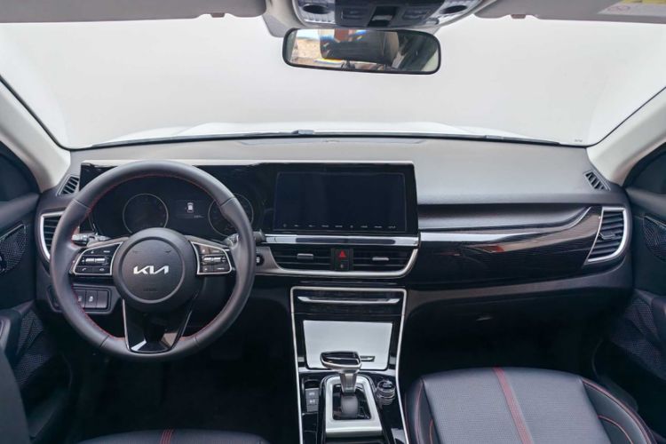 Used Kia KX3 2021 1.5L CVT Trend Edition Interior 1