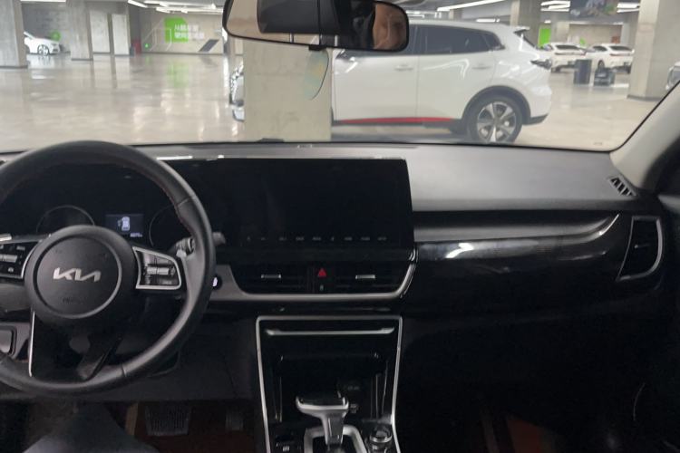 Used Kia KX3 2021 1.5L CVT Trend Edition Interior 3