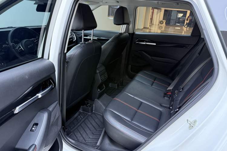 Used Kia KX3 2021 1.5L CVT Refreshed Edition Interior 7