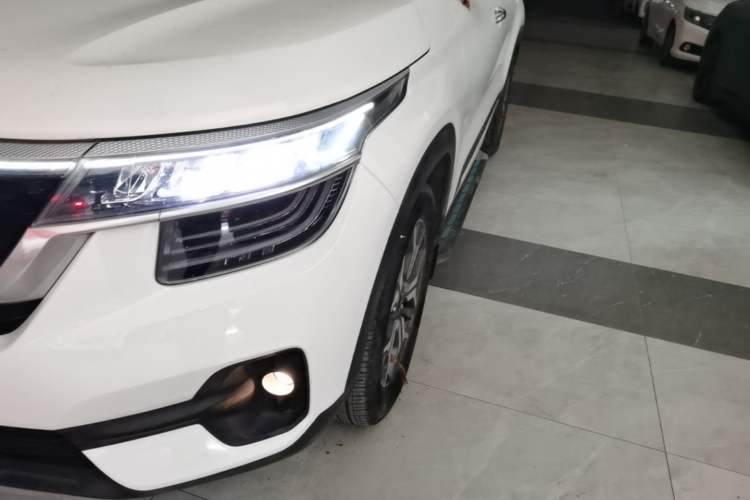 Used Kia KX3 2021 1.5L CVT Trend Edition Left Front Headlight