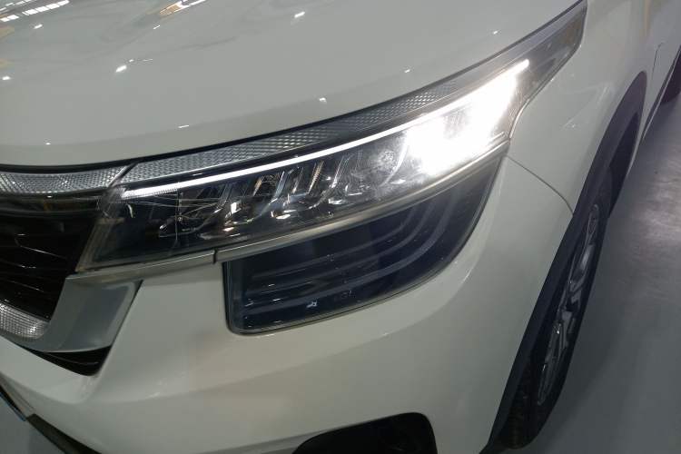 Used Kia KX3 2021 1.5L CVT Trend Edition Left Front Headlight