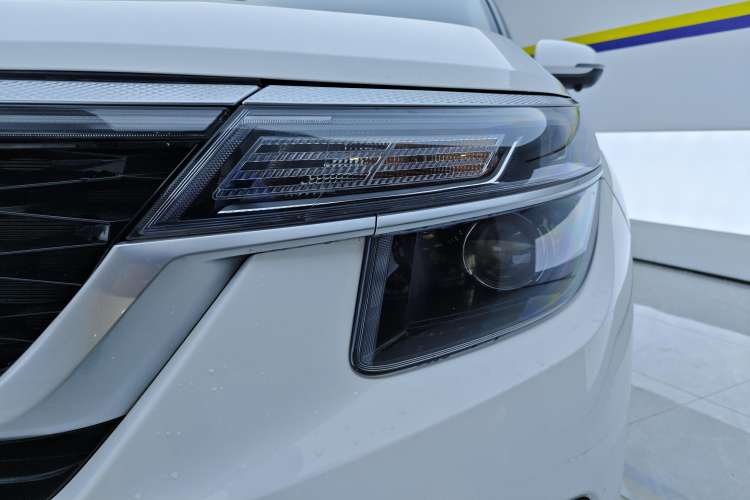 Used Kia KX3 2021 1.5L CVT Comfort Edition Left Front Headlight