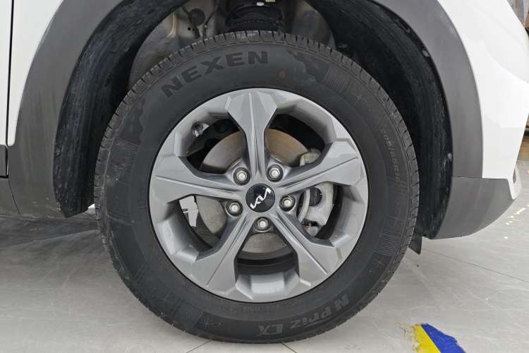 Used Kia KX3 2021 1.5L CVT Comfort Edition Left Front Wheel Hub