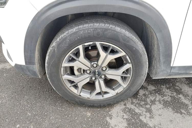 Used Kia KX3 2021 1.5L CVT Trend Edition Left Front Wheel Hub