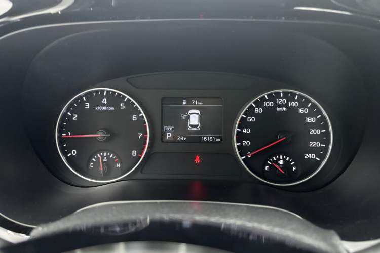 Used Kia KX3 2021 1.5L CVT Trend Edition Odometer Close Up