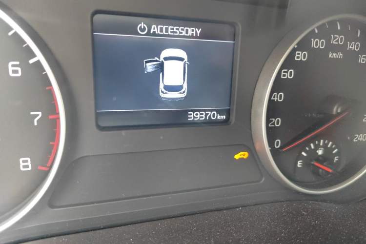 Used Kia KX3 2021 1.5L CVT Trend Edition Odometer Close Up