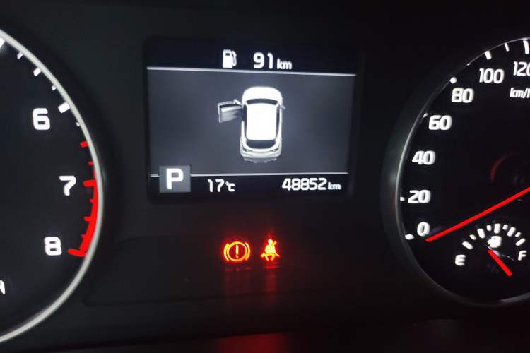 Used Kia KX3 2021 1.5L CVT Trend Edition Odometer Close Up