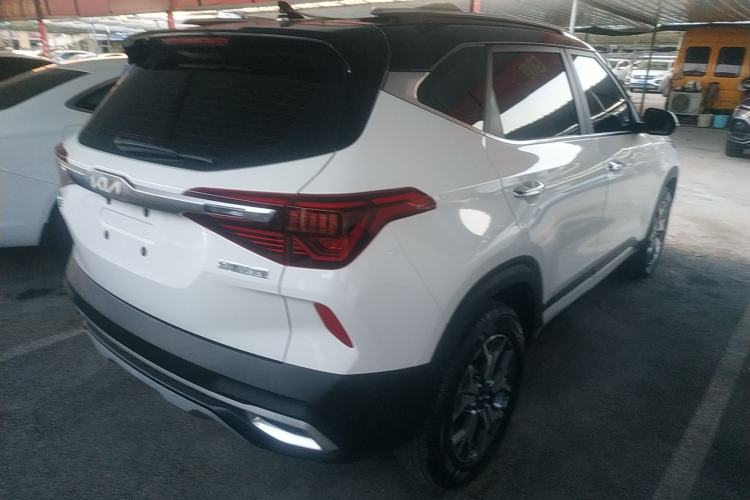 Used Kia KX3 2021 1.5L CVT Trend Edition Rear Right 45 Deg