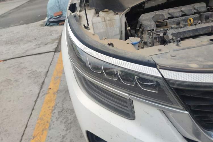 Used Kia KX3 2021 1.5L CVT Trend Edition Right Front Headlight