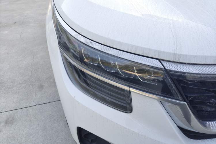 Used Kia KX3 2021 1.5L CVT All-Around Edition Right Front Headlight
