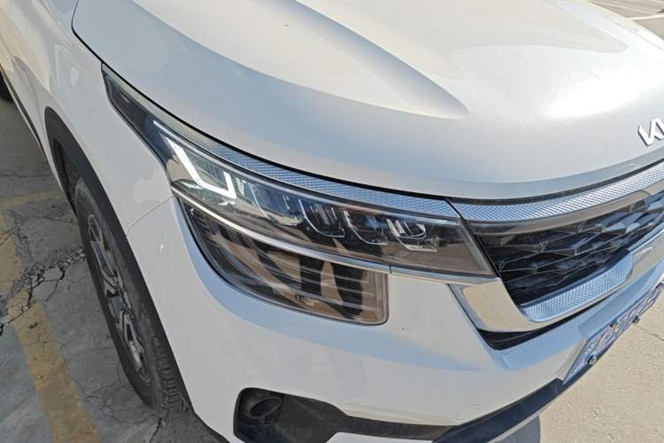 Used Kia KX3 2021 1.5L CVT Trend Edition Right Front Headlight