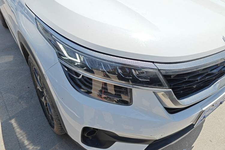 Used Kia KX3 2021 1.5L CVT Trend Edition Right Front Headlight