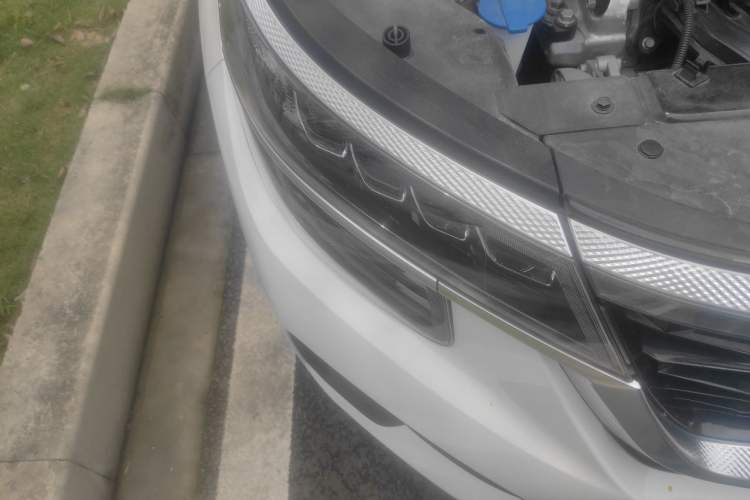 Used Kia KX3 2021 1.5L CVT Trend Edition Right Front Headlight
