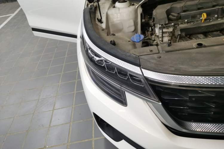 Used Kia KX3 2021 1.5L CVT Refreshed Edition Right Front Headlight