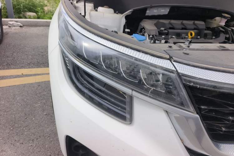Used Kia KX3 2021 1.5L CVT Trend Edition Right Front Headlight