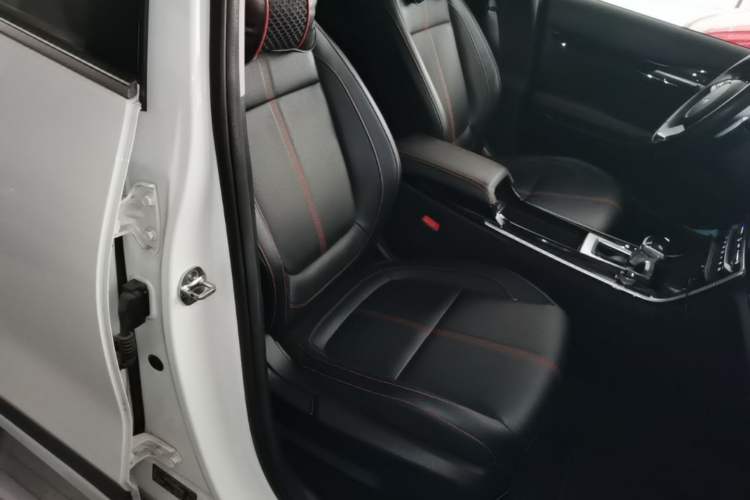 Used Kia KX3 2021 1.5L CVT Trend Edition Right Front Seat