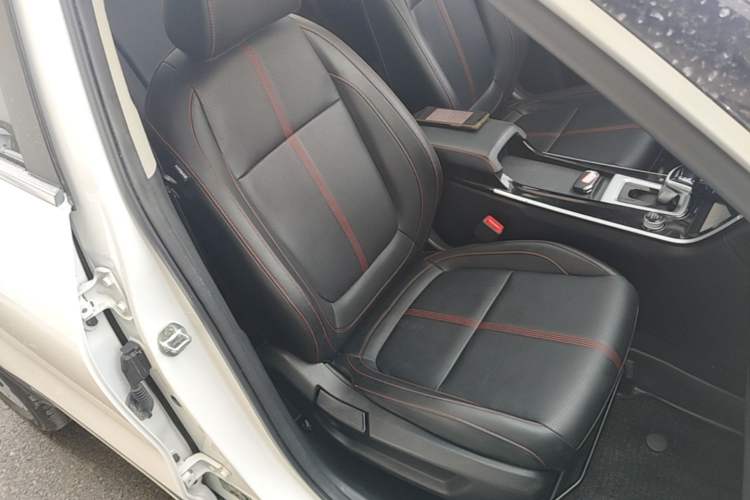 Used Kia KX3 2021 1.5L CVT Trend Edition Right Front Seat