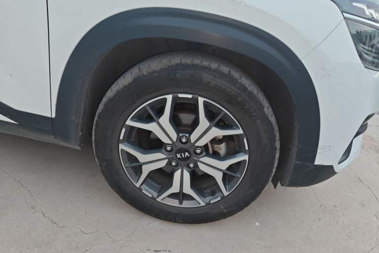 Used Kia KX3 2021 1.5L CVT Trend Edition Right Front Wheel Hub