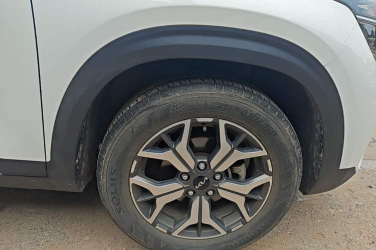 Used Kia KX3 2021 1.5L CVT Trend Edition Right Front Wheel Hub