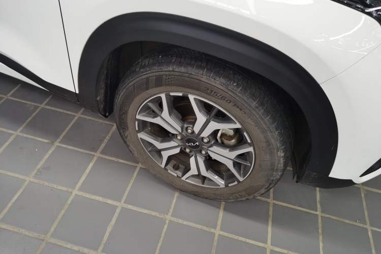 Used Kia KX3 2021 1.5L CVT Refreshed Edition Right Front Wheel Hub