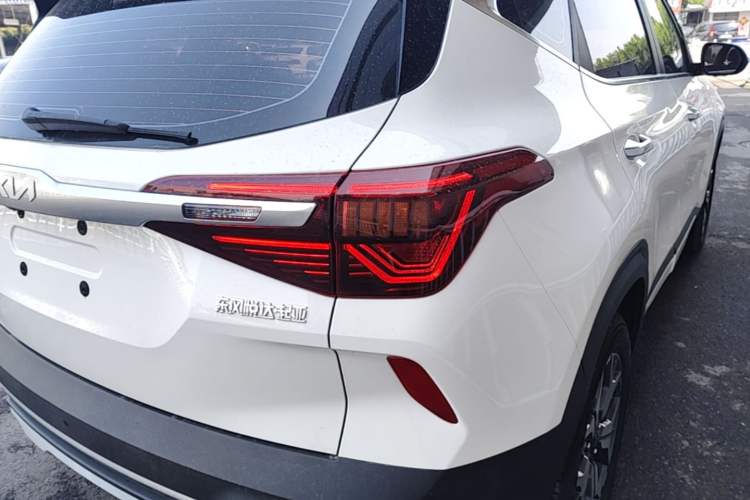 Used Kia KX3 2021 1.5L CVT Trend Edition Right Rear Taillight