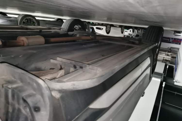 Used Kia KX3 2021 1.5L CVT Trend Edition Right Side Sill