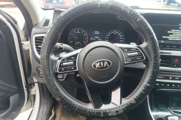 Used Kia KX3 2021 1.5L CVT Trend Edition Steering Wheel