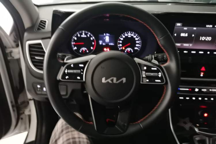Used Kia KX3 2021 1.5L CVT Trend Edition Steering Wheel