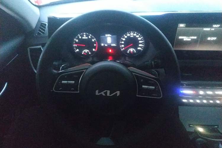 Used Kia KX3 2021 1.5L CVT Trend Edition Steering Wheel