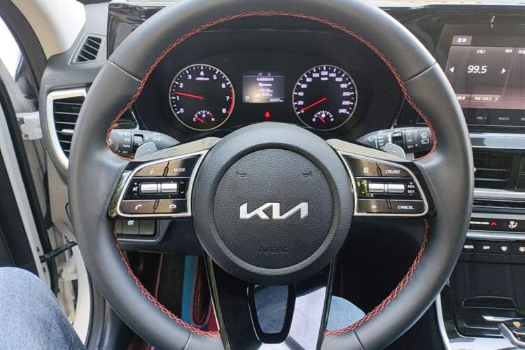 Used Kia KX3 2021 1.5L CVT Trend Edition Steering Wheel