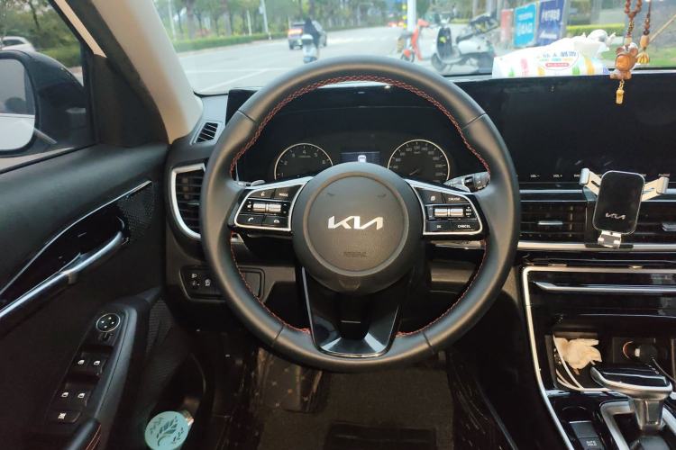 Used Kia KX3 2021 1.5L CVT Trend Edition Steering Wheel