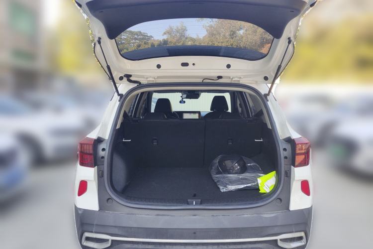 Used Kia KX3 2021 1.5L CVT All-Around Edition Trunk