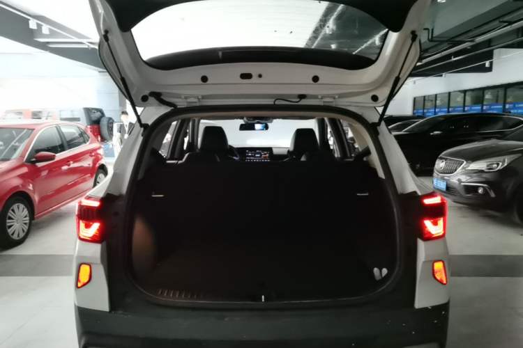 Used Kia KX3 2021 1.5L CVT Trend Edition Trunk