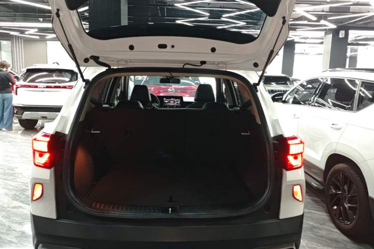 Used Kia KX3 2021 1.5L CVT Trend Edition Trunk